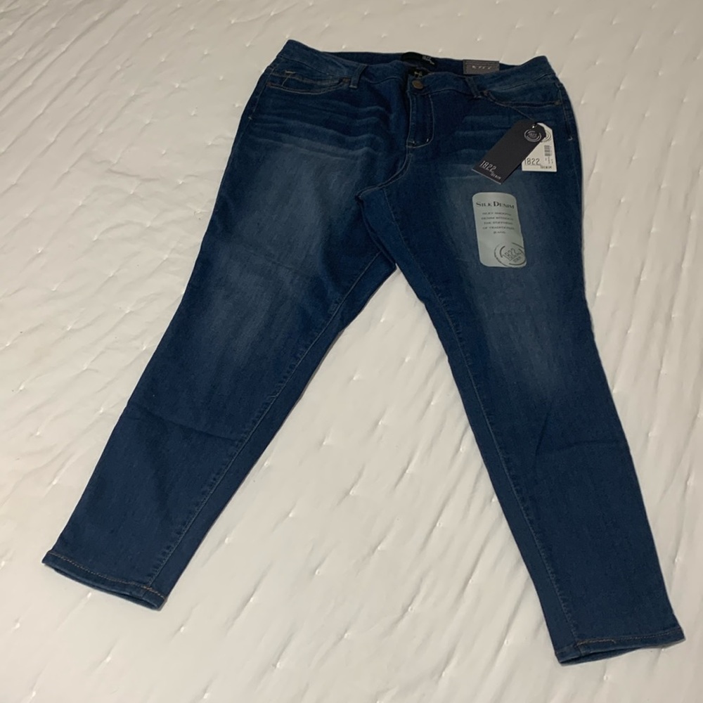 1822 Jeans Silk Denim 18W NWT